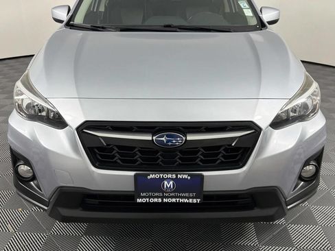 Used 2018 Subaru Crosstrek 2.0i Premium w/ Popular Package #2 AWD/4WD image 2