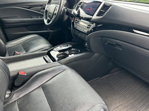 Used 2017 Honda Pilot Elite image 17