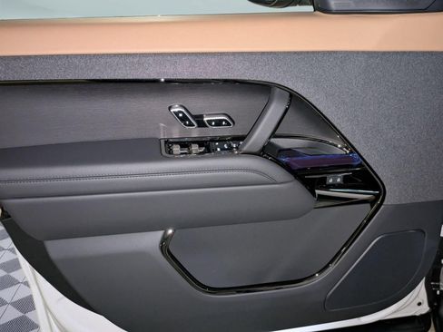 New 2026 Land Rover Range Rover Sport Dynamic SE AWD/4WD image 11