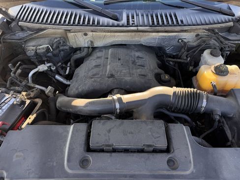 Used 2015 Ford Expedition EL Platinum image 32