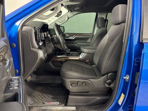 Used 2023 Chevrolet Silverado 1500 RST AWD/4WD image 24