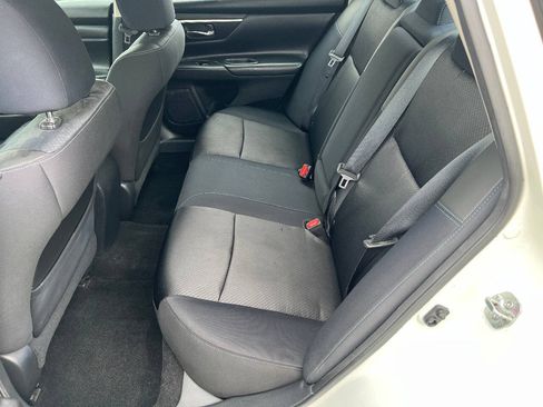 Used 2016 Nissan Altima 2.5 SR FWD image 21