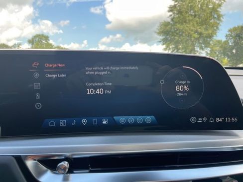 New 2026 Cadillac Lyriq Sport image 31