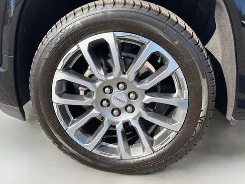 Used 2023 GMC Acadia Denali w/ Denali Ultimate Package image 34