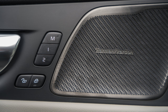 New 2027 Volvo XC60 B5 Ultra AWD/4WD image 40