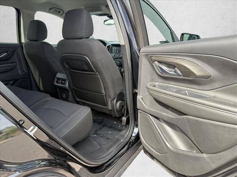 Used 2024 GMC Terrain SLE AWD/4WD image 22