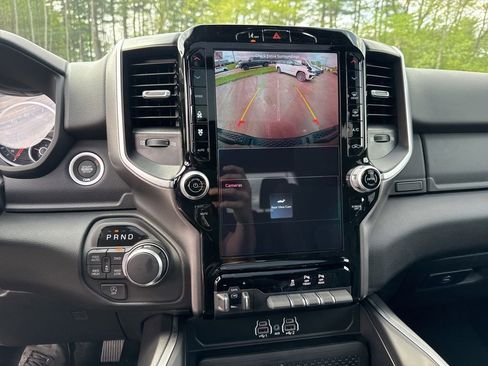 New 2026 RAM 1500 4x4 Crew Cab image 14