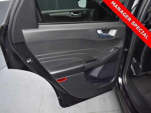 Used 2024 Ford Escape Platinum image 14