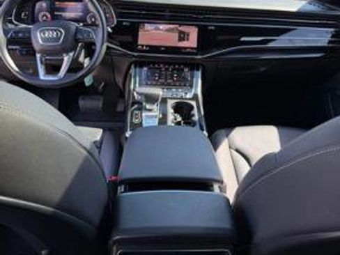 Used 2019 Audi Q8 Prestige AWD/4WD image 12