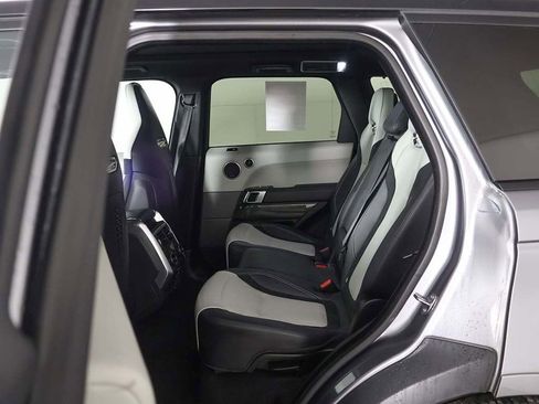 Used 2022 Land Rover Range Rover Sport SVR image 38