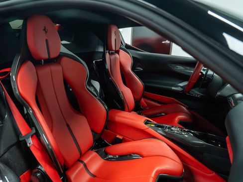 Used 2021 Ferrari SF90 Stradale image 41