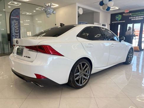 Used 2018 Lexus IS 300 F Sport image 12