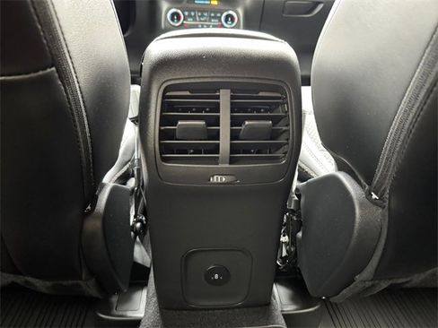 Used 2025 Ford Escape ST-Line image 24