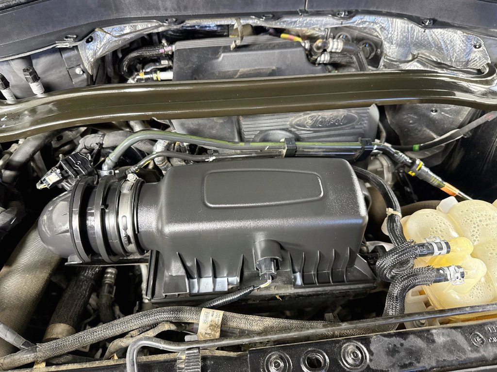Used 2020 Ford Explorer Limited RWD image 40
