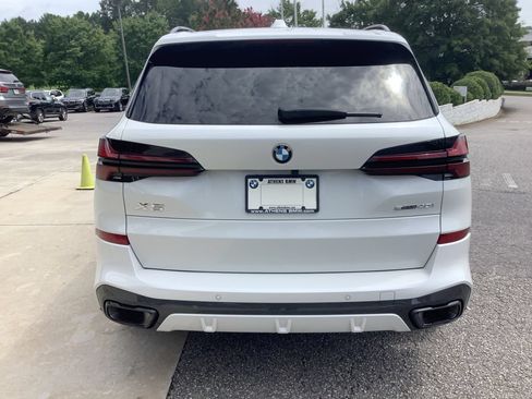 Used 2026 BMW X5 sDrive40i w/ M Sport Package RWD image 13