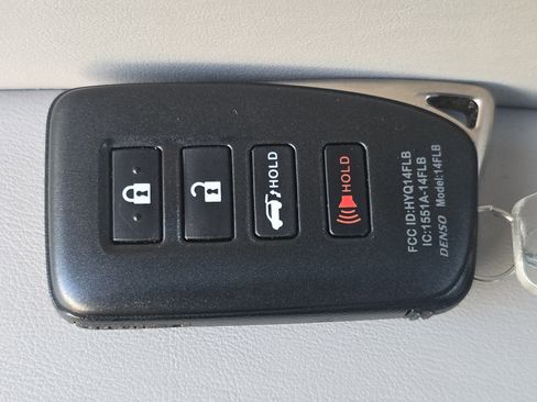 Used 2022 Lexus RX 350L Luxury image 39