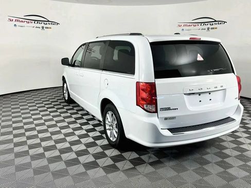 Used 2018 Dodge Grand Caravan SXT w/ Driver Convenience Group FWD image 6