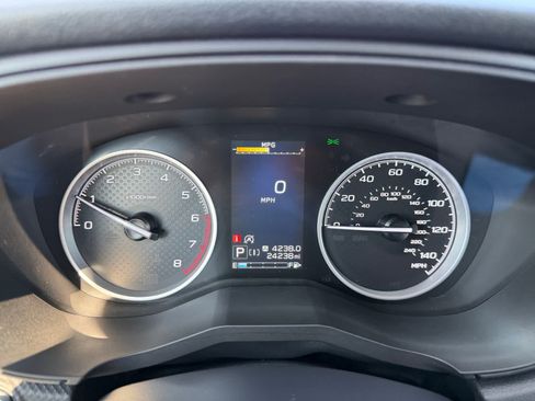 Used 2023 Subaru Forester Limited AWD/4WD image 5