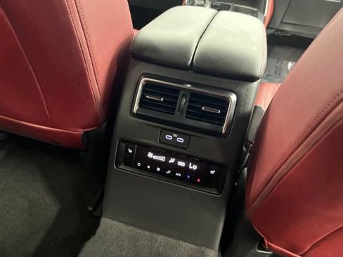 Used 2025 MAZDA CX-70 Plug-In Hybrid w/ Premium Plus AWD/4WD image 24