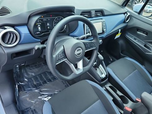 Used 2025 Nissan Versa SV w/ Trunk Package FWD image 19