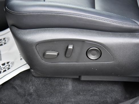 Used 2024 GMC Acadia Elevation image 18