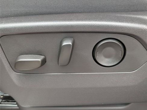 Certified 2024 Chevrolet Silverado 1500 LT image 19