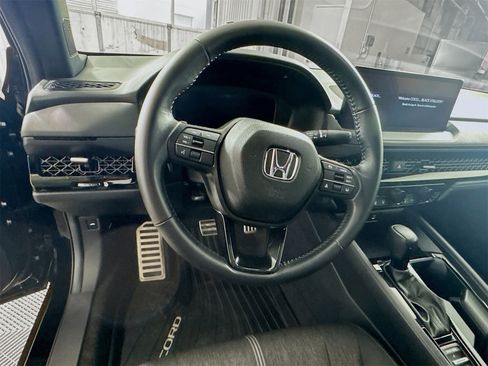 Used 2024 Honda Accord Sport image 8
