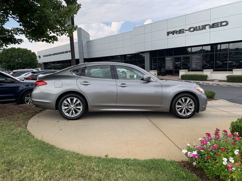 Used 2013 INFINITI M37 w/ Premium Pkg RWD image 11