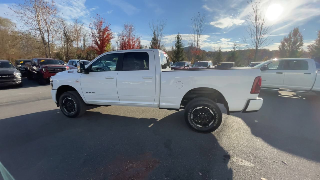 Used 2026 RAM 2500 Laramie AWD/4WD image 5