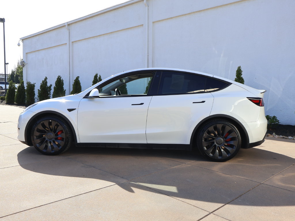 Used 2022 Tesla Model Y Performance AWD/4WD image 4