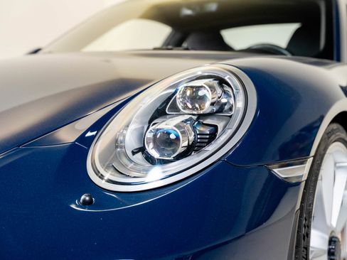 Used 2018 Porsche 911 GT3 RWD image 14