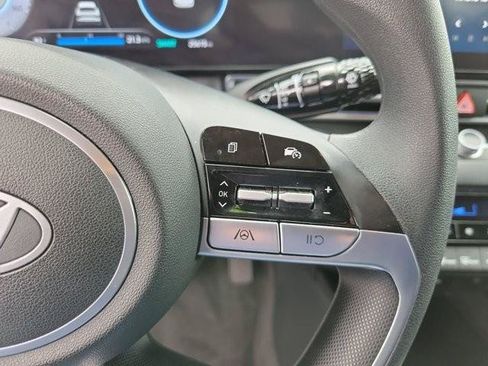Certified 2024 Hyundai Elantra SEL FWD image 26