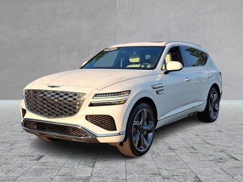 Certified 2025 Genesis GV80 3.5T Prestige AWD/4WD image 3