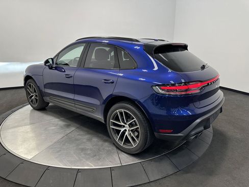 Certified 2026 Porsche Macan AWD/4WD image 3