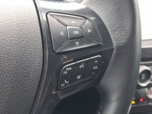 Used 2018 Ford Explorer XLT w/ Equipment Group 202A image 24