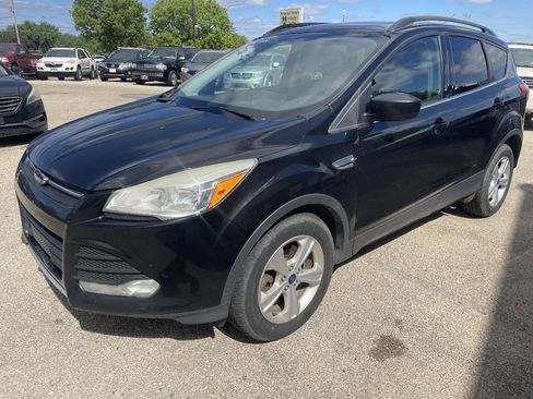 Used 2015 Ford Escape SE w/ Leather Comfort Package AWD/4WD image 4