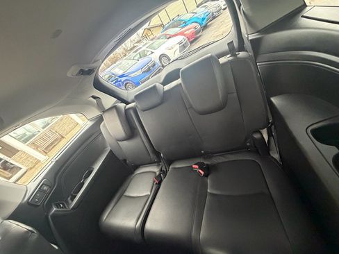 Used 2023 Honda Odyssey Touring image 12