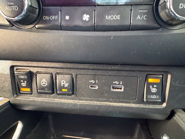 Used 2022 Nissan Frontier SV RWD image 14