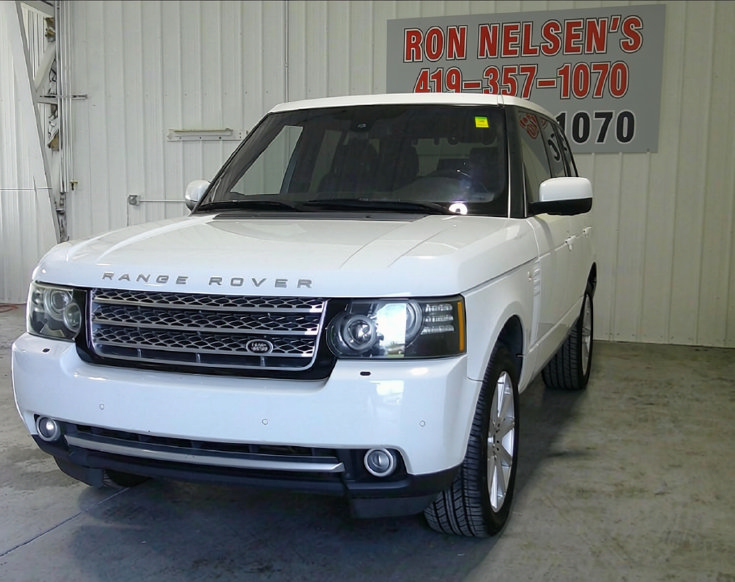Used 2012 Land Rover Range Rover Supercharged AWD/4WD image 2