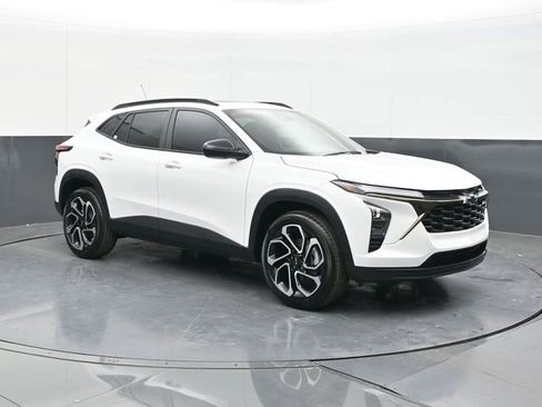 New 2026 Chevrolet Trax RS w/ Sunroof Package FWD image 20