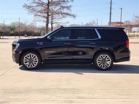 Used 2024 GMC Yukon Denali Ultimate w/ LPO, Floor Liner Package image 4