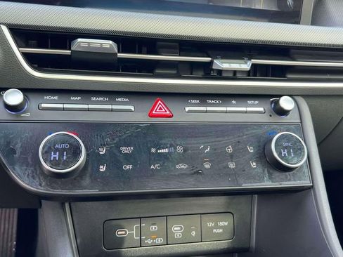 Used 2025 Hyundai Sonata Limited image 32