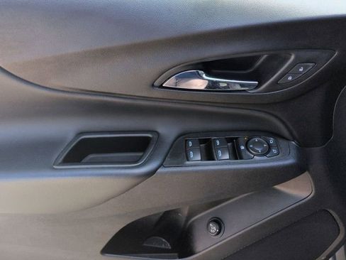 Used 2021 Chevrolet Equinox LT image 26