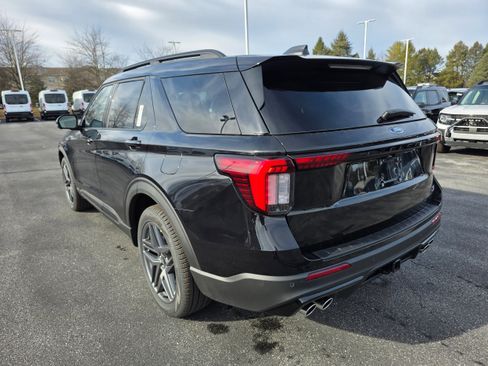 New 2026 Ford Explorer ST image 3