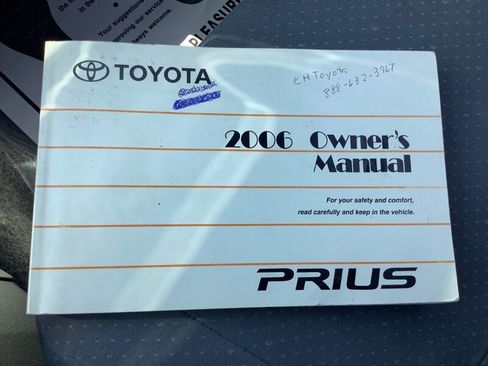 Used 2006 Toyota Prius FWD image 25