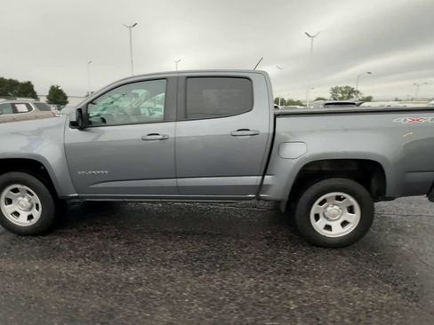 Used 2022 Chevrolet Colorado W/T AWD/4WD image 5