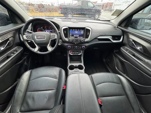 Used 2022 GMC Terrain SLT w/ Infotainment Package II image 17