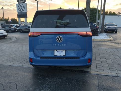 New 2025 Volkswagen ID. Buzz Pro S Plus image 5