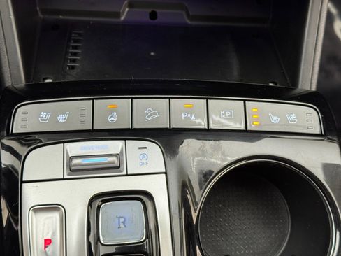 Used 2022 Hyundai Tucson Limited image 32