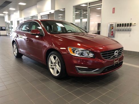 Used 2015 Volvo V60 T5 Premier AWD/4WD image 3